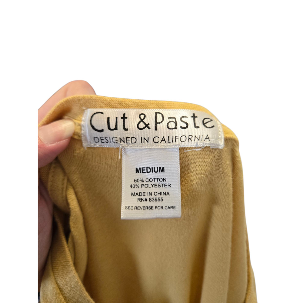 Cut and Paste light yellow short sleeve graphic "watch me grow" tee, size medium - Picture 4 of 5
